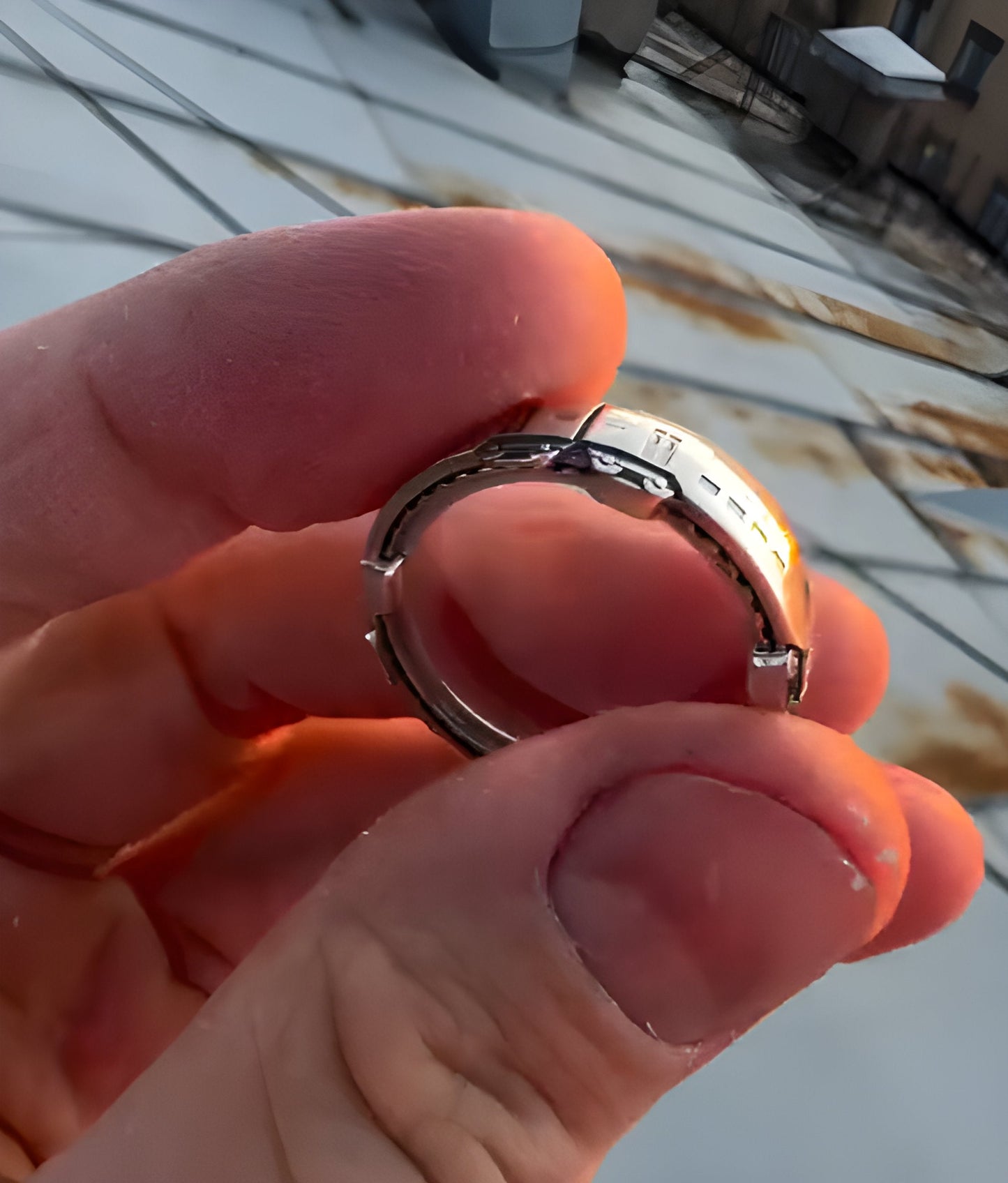 🔥LAST DAY 50% OFF - 🚇✨Spinning Subway Train Ring